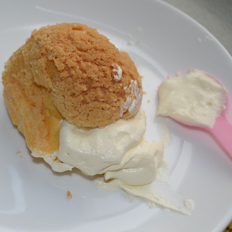 Kinne jo net-suvelkoffiecreamer brûke foar desserts lykas puddings en custards